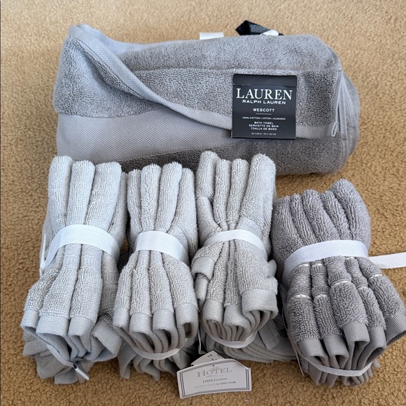 Hotel Collection Silver and Gray Wash Cloth Set - Picture 6 of 6